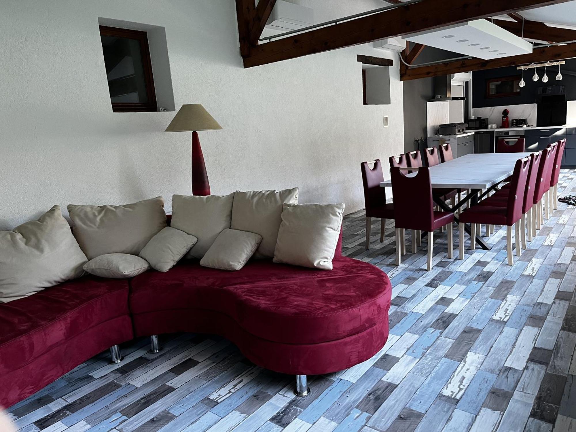 Maison Piscine Et Jacuzzi Saint-Germain-des-Fosses Номер фото