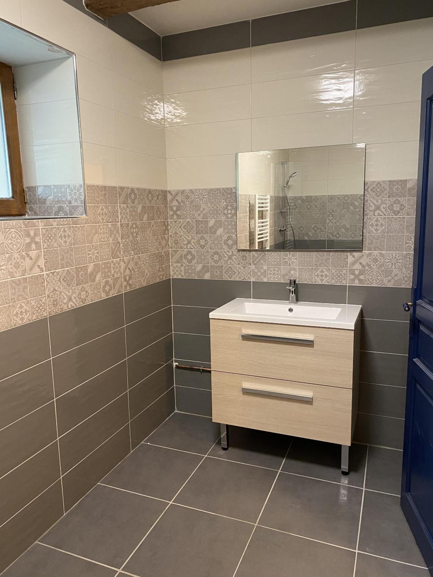 Maison Piscine Et Jacuzzi Saint-Germain-des-Fosses Номер фото